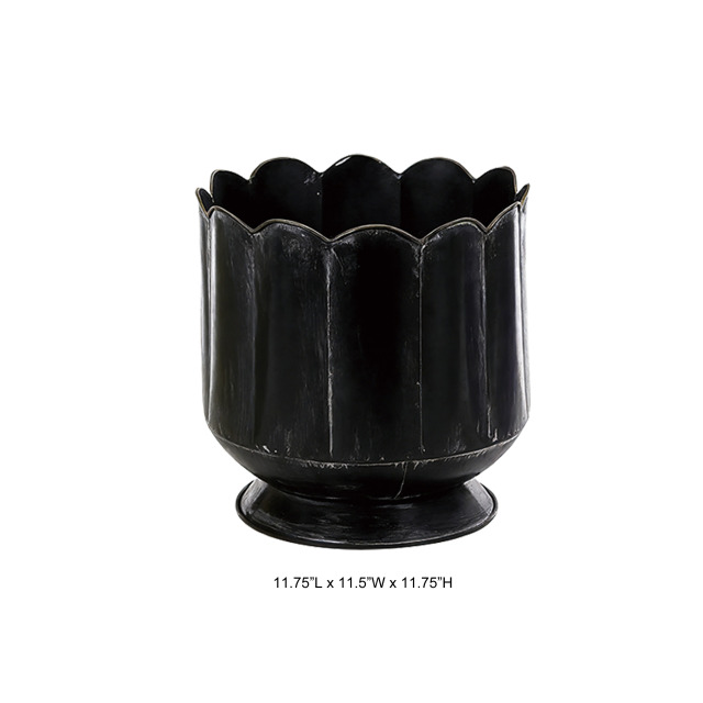 Vintage Scalloped Rim Metal Planter Pot Outdoor Garden Decor
