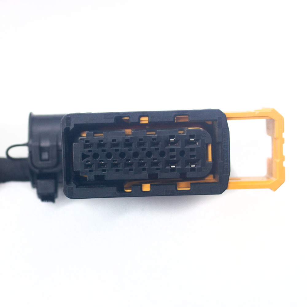 Professional VOLVO Truck Lamp Wiring Harness | OEM-Spec Durable Electrical Bundle Fits | 22262399