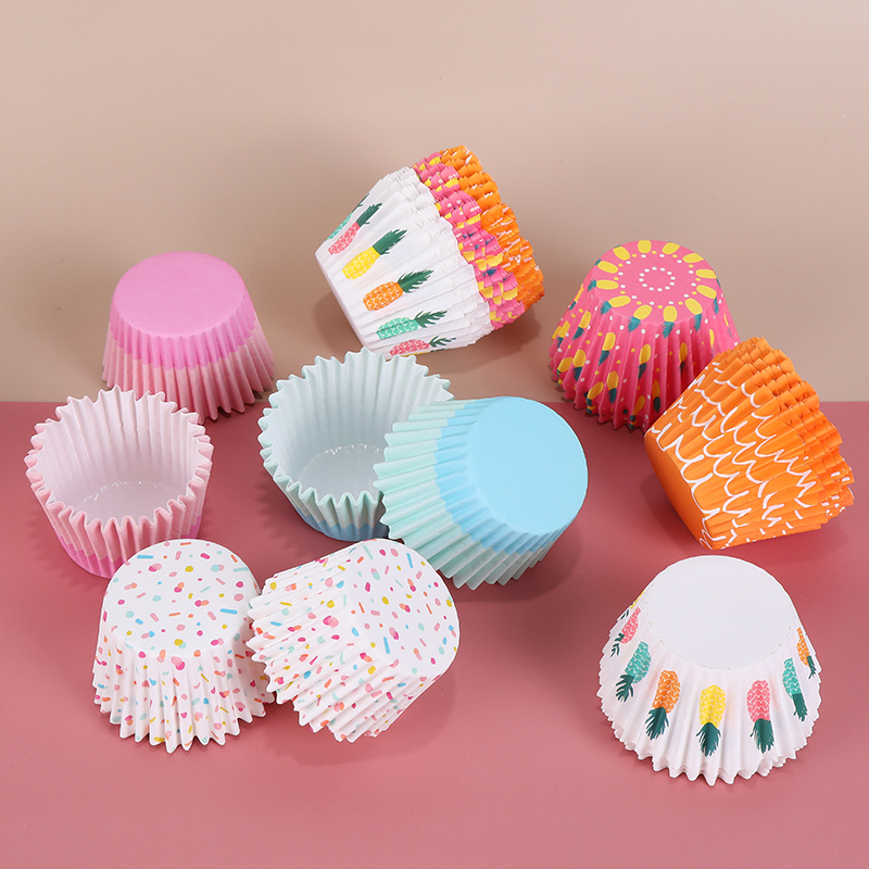 different sizes Cupcake Liners in white color