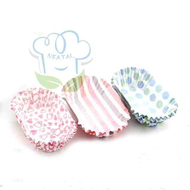 Boat pattern with belt cupcake wrappers