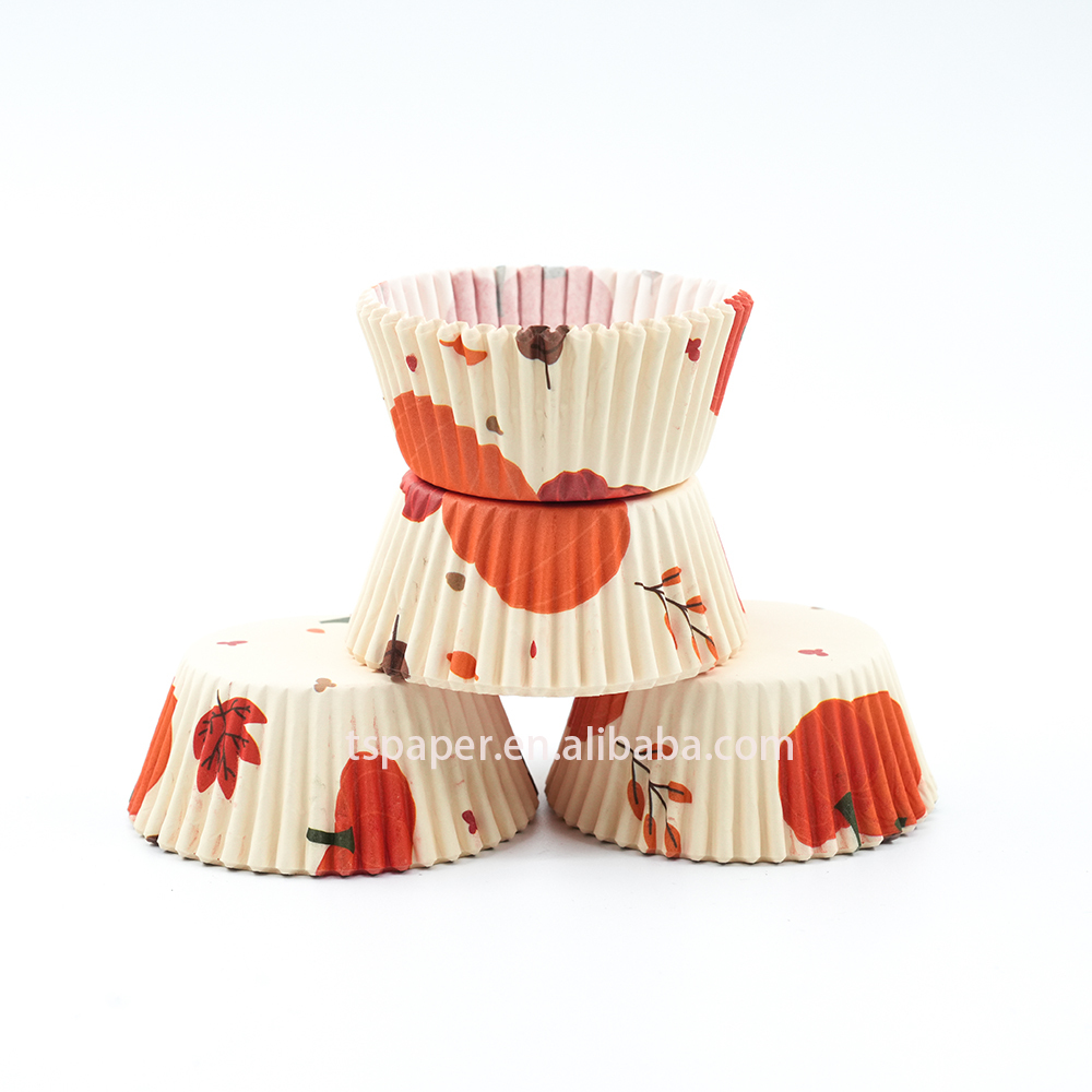 leaf pattern cupcake liners