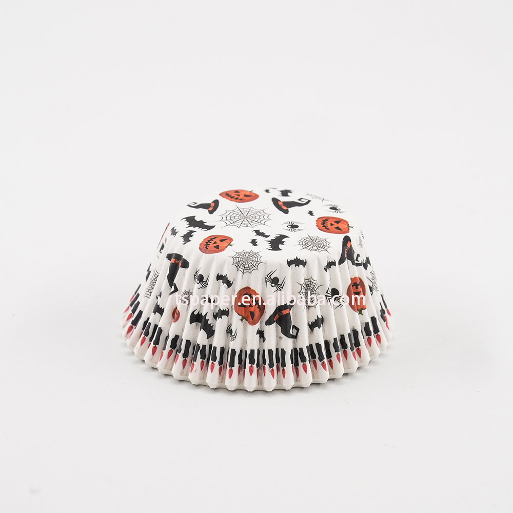 Cake paper with Halloween designs