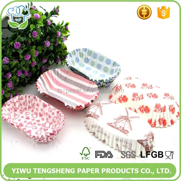 Boat pattern with belt cupcake wrappers