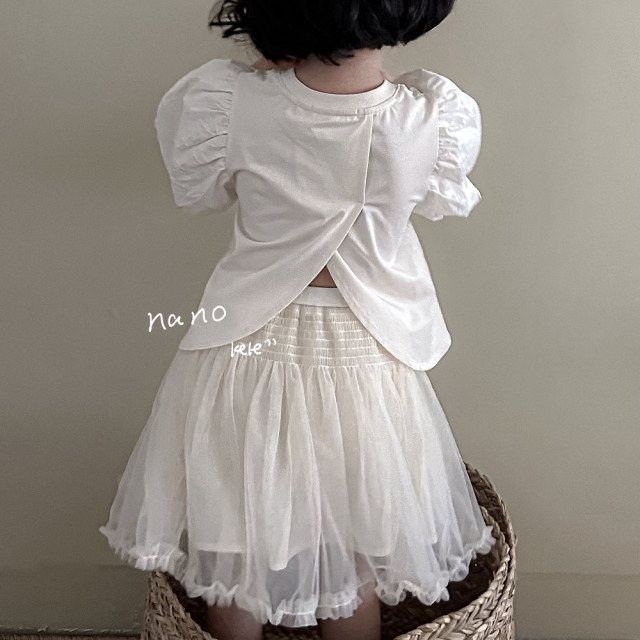 AENEKEKE  Children Adorable Puffsleeve T - Shirt Top for Little Fashion Enthusiasts Baby Casual T-shirt