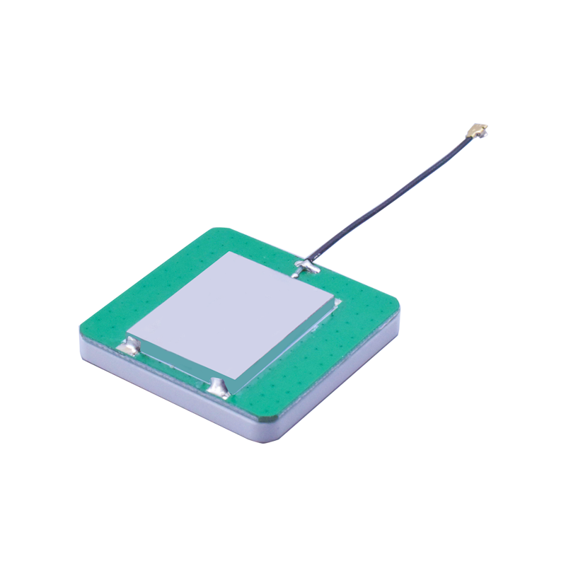 GNSS active antenna RTK differential unmanned aerial vehicle M9n sub meter level direction finding high gain military single Beidou navigation