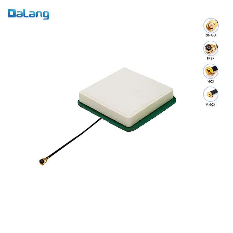 GPS/Beidou/GLONASS built-in active antenna 35x35x8mm high gain tri band M8N dedicated