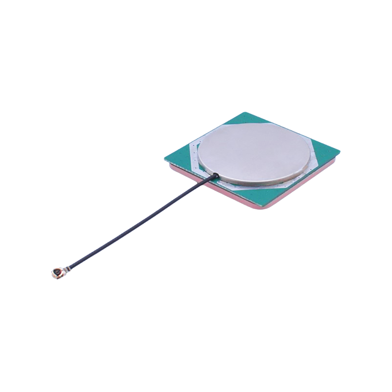 Dual frequency L1/L5 GNSS high gain wideband high-precision positioning antenna for unmanned aerial vehicle positioning