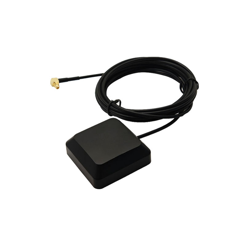 AK211 GPS Beidou active antenna sub meter level direction finding RTK differential unmanned aerial vehicle 40 * 40 * 4mm ceramic