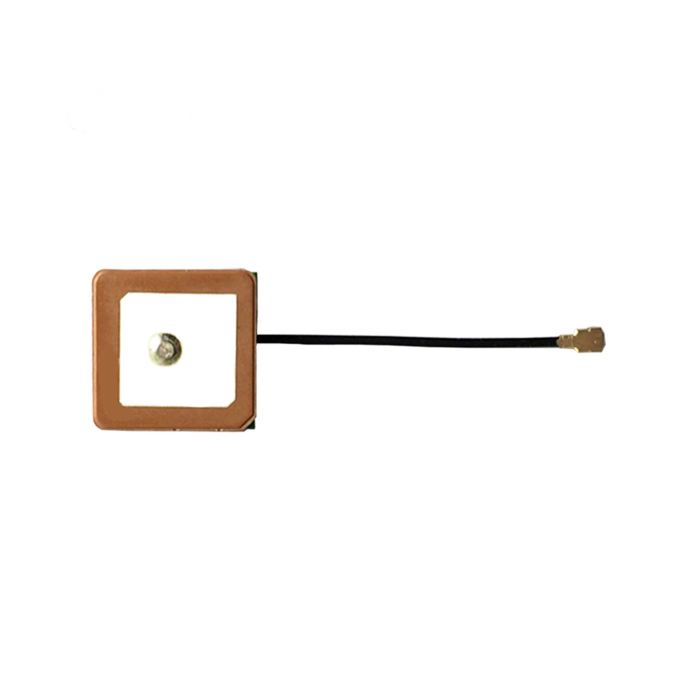 GPS Beidou built-in active antenna 18x18x6.7mm dual frequency ceramic special machine specially equipped with high performance