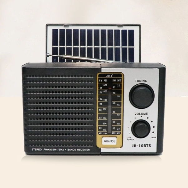 Radio portátil retro multibanda con Bluetooth y carga solar.
