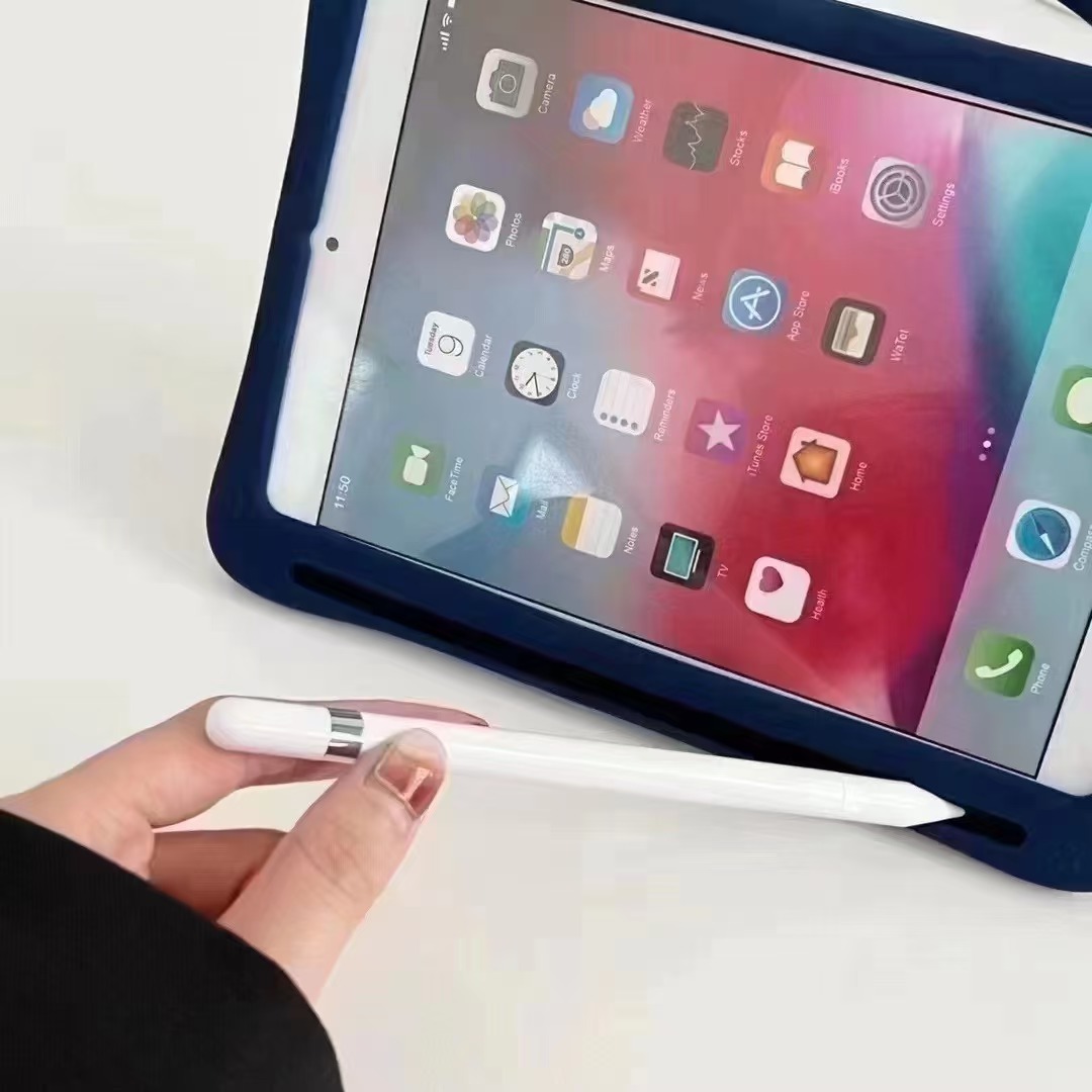 BEISOKY Astronaut 360 Rotating Silicone Tablet case with Holder for iPad Silicone Cute 3D Shape Protect Case