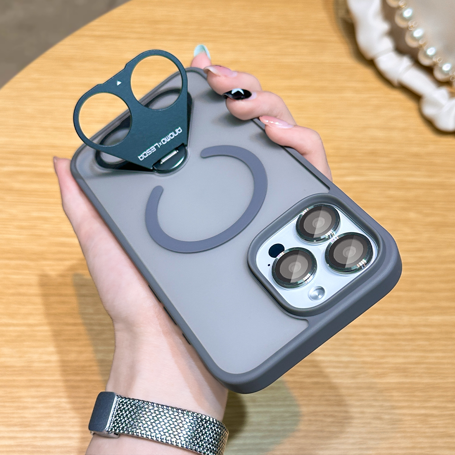 BEISOKY 360 ° Rotating Invisible Finger Ring Bracket Strong Magnetic Attraction Frosted Phone Case for iPhone 12 13 14 15 16 Promax