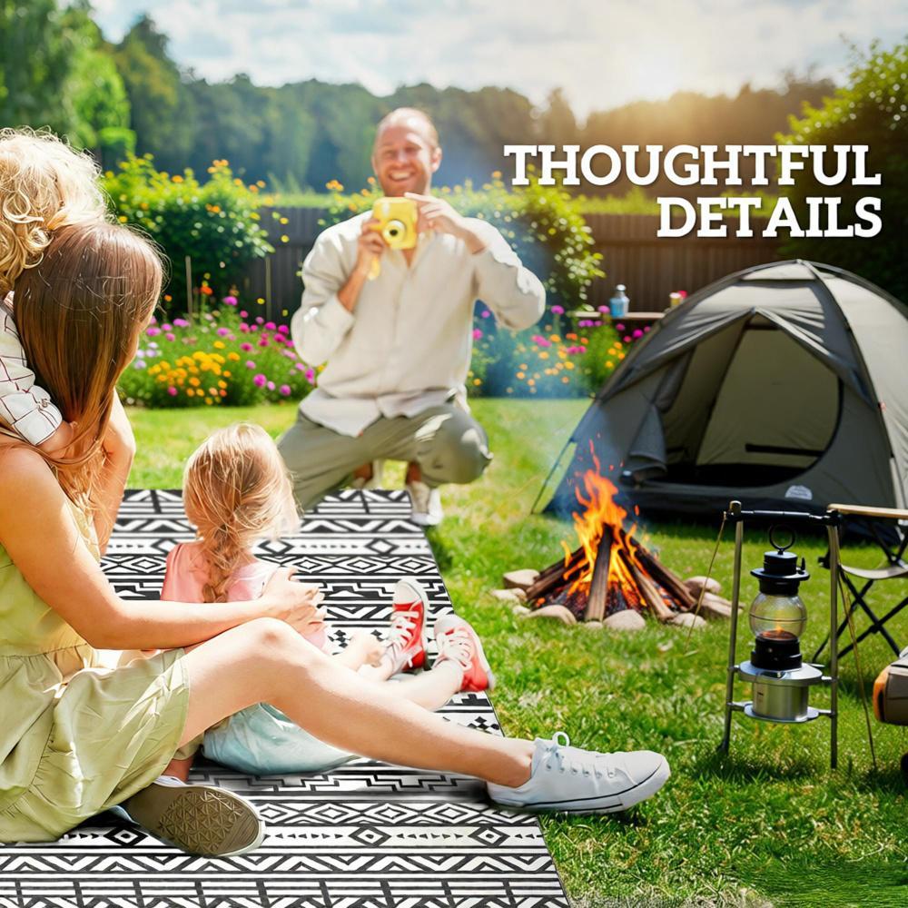 Geometric Style Reversible Outdoor Rug, Waterproof Plastic Straw with Carry Bag