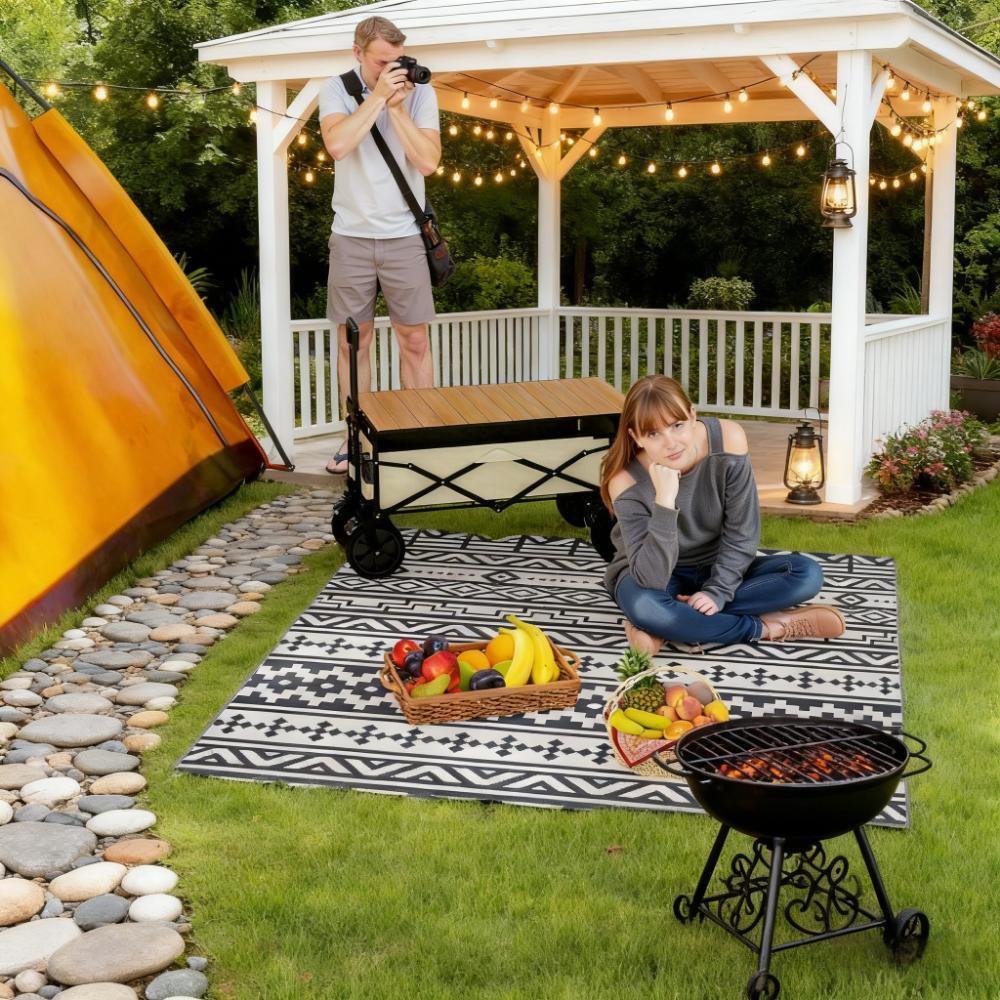 Geometric Style Reversible Outdoor Rug, Waterproof Plastic Straw with Carry Bag