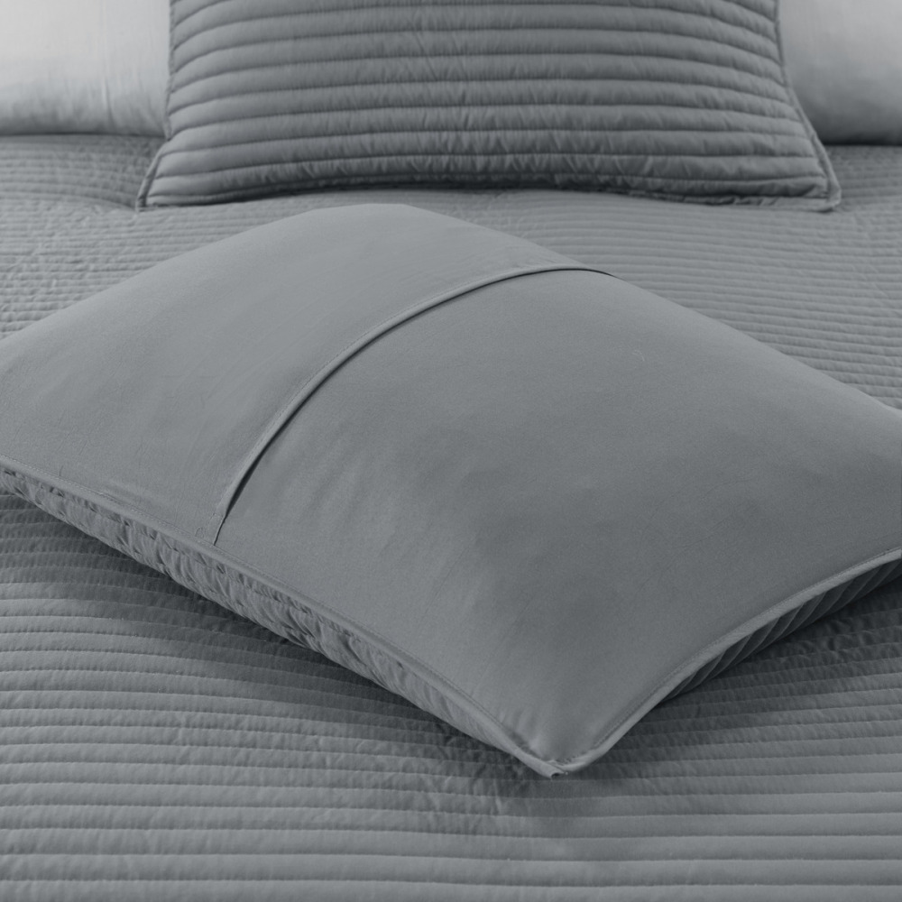 8 Piece Printed Seersucker Comforter and Quilt Set Collection