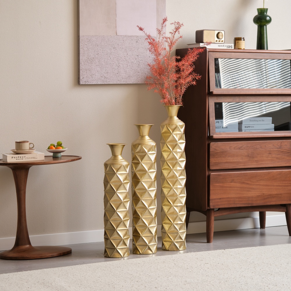 Semi-Handmade Metal Floor Vase Set of 3, Gold-Plated Geometric Diamond Pattern Vases, 33.5/29.5/25.2 Inch Large Decorative Vases for Living Room, Entryway, Office Decor (4.72in Top, 5.91in Base)聽