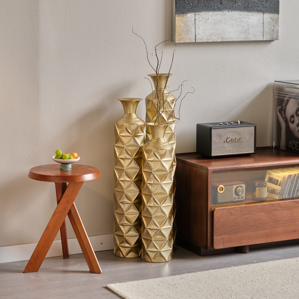 Semi-Handmade Metal Floor Vase Set of 3, Gold-Plated Geometric Diamond Pattern Vases, 33.5/29.5/25.2 Inch Large Decorative Vases for Living Room, Entryway, Office Decor (4.72in Top, 5.91in Base)聽