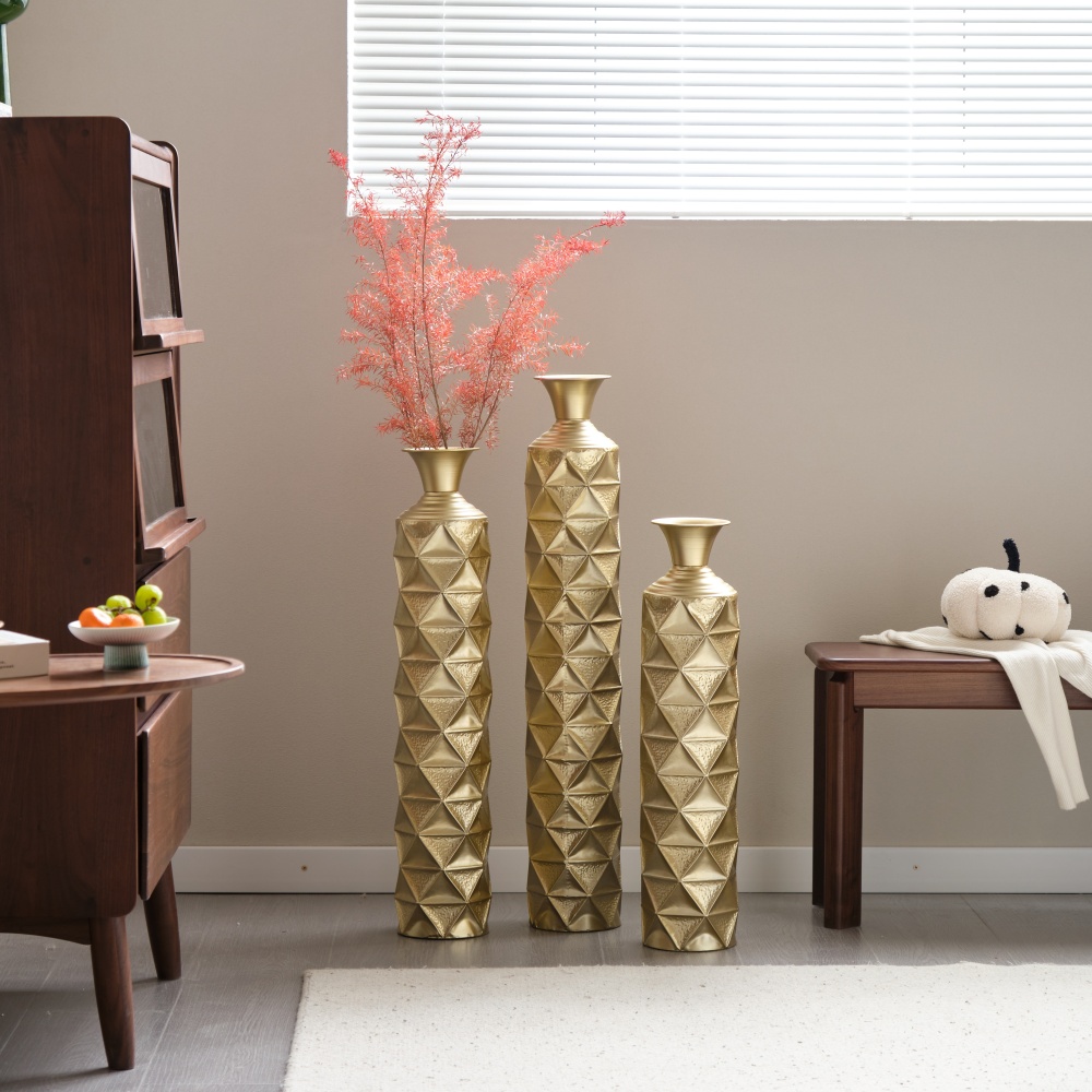 Semi-Handmade Metal Floor Vase Set of 3, Gold-Plated Geometric Diamond Pattern Vases, 33.5/29.5/25.2 Inch Large Decorative Vases for Living Room, Entryway, Office Decor (4.72in Top, 5.91in Base)聽