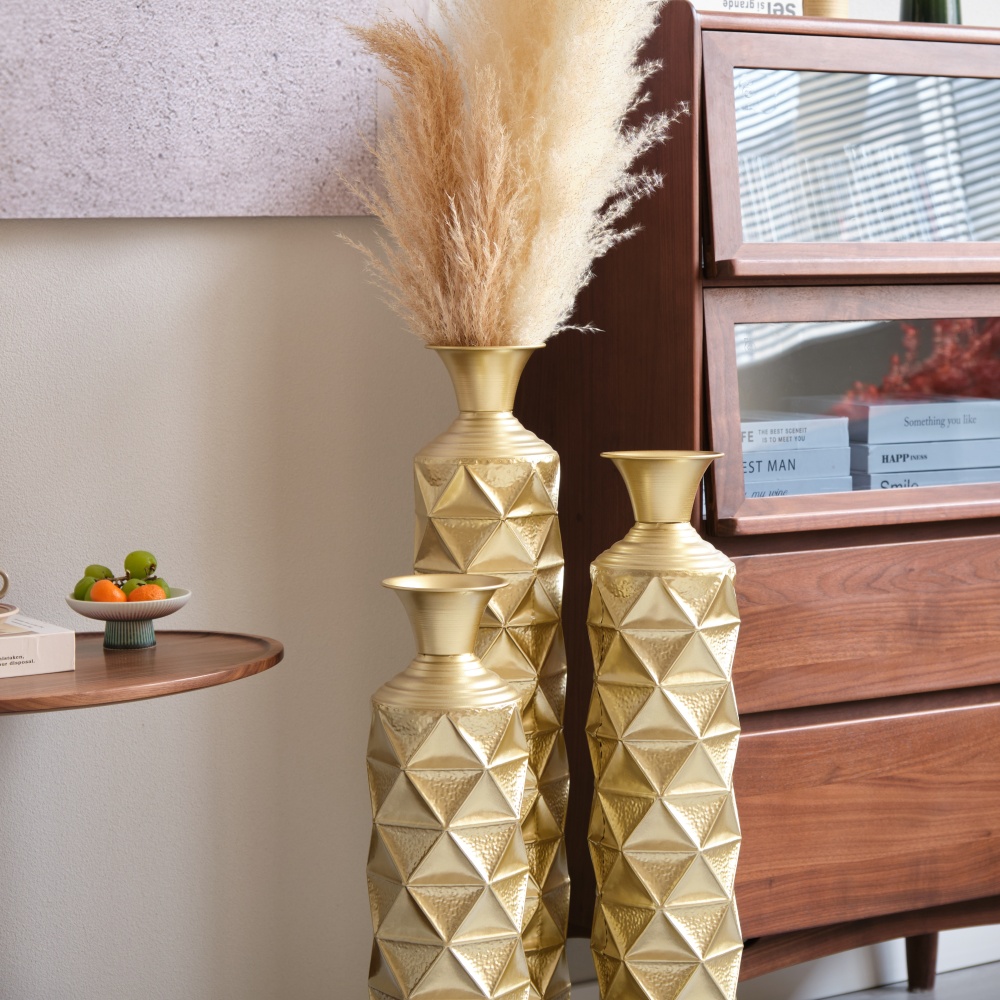 Semi-Handmade Metal Floor Vase Set of 3, Gold-Plated Geometric Diamond Pattern Vases, 33.5/29.5/25.2 Inch Large Decorative Vases for Living Room, Entryway, Office Decor (4.72in Top, 5.91in Base)聽