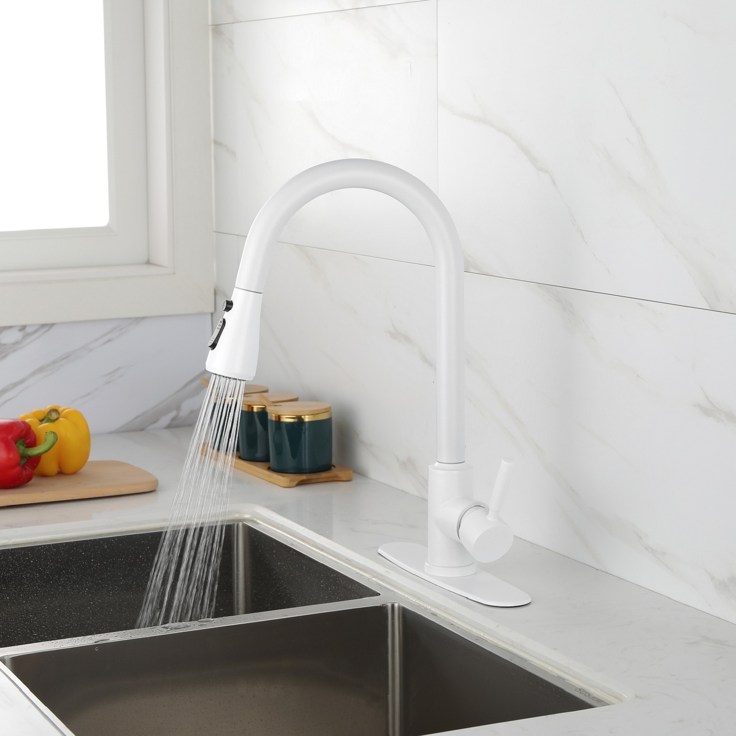 Kitchen Faucet with Pull Out Spray