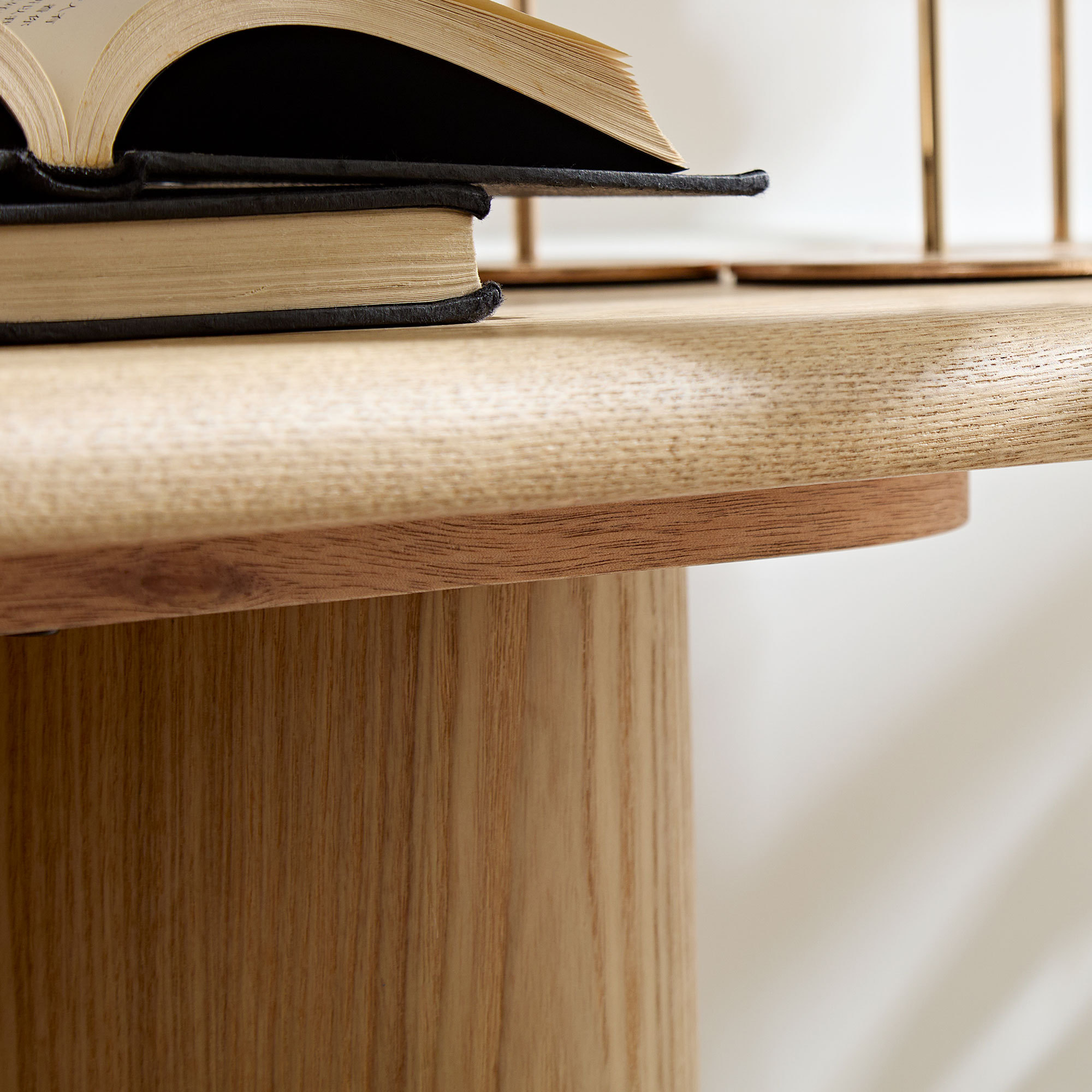 66.93'' Modern Console Table for Entryway with Unique cylinders Legs Design for Living Room Hallway Foyer Entrance Study