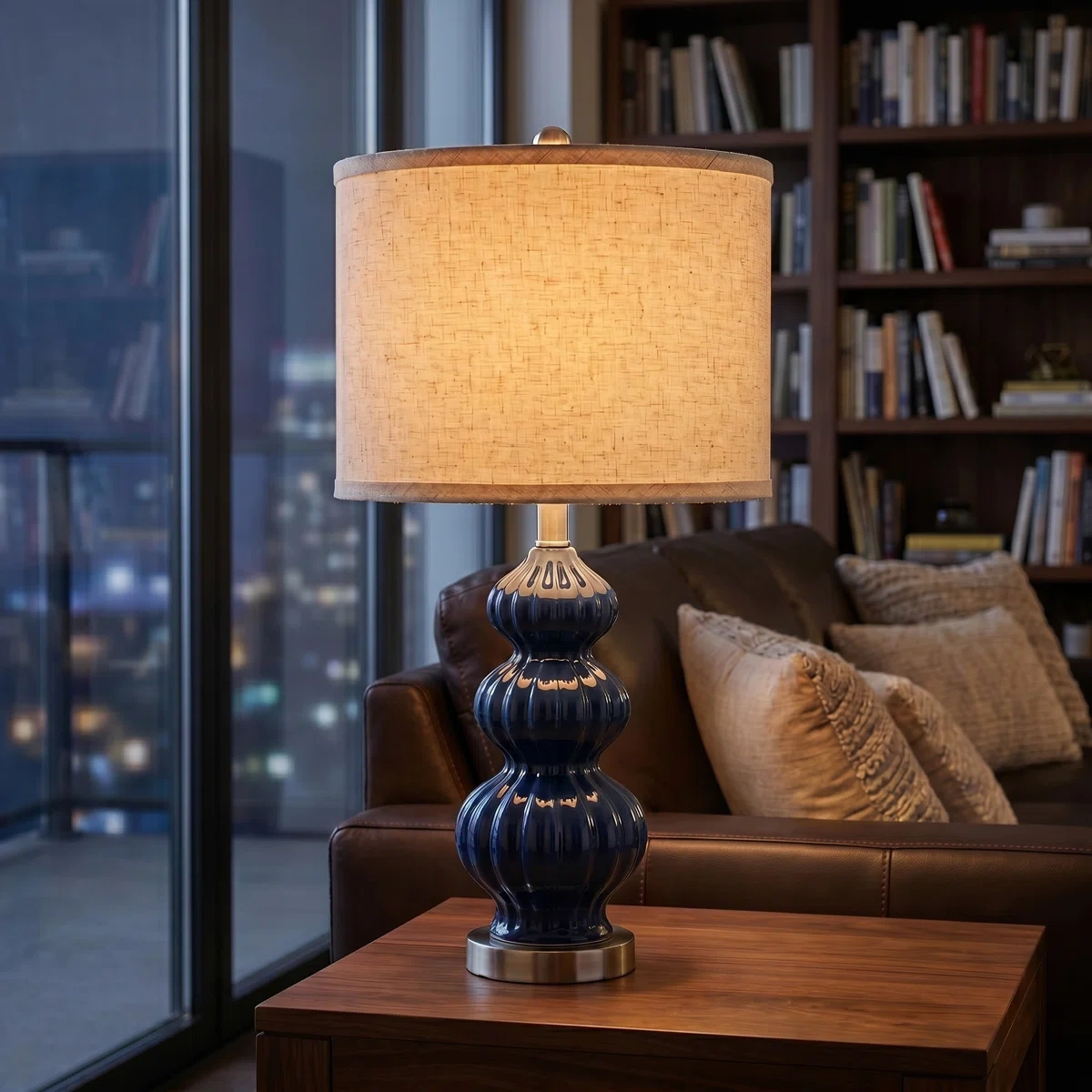 Gourd-shaped ceramic table lamp