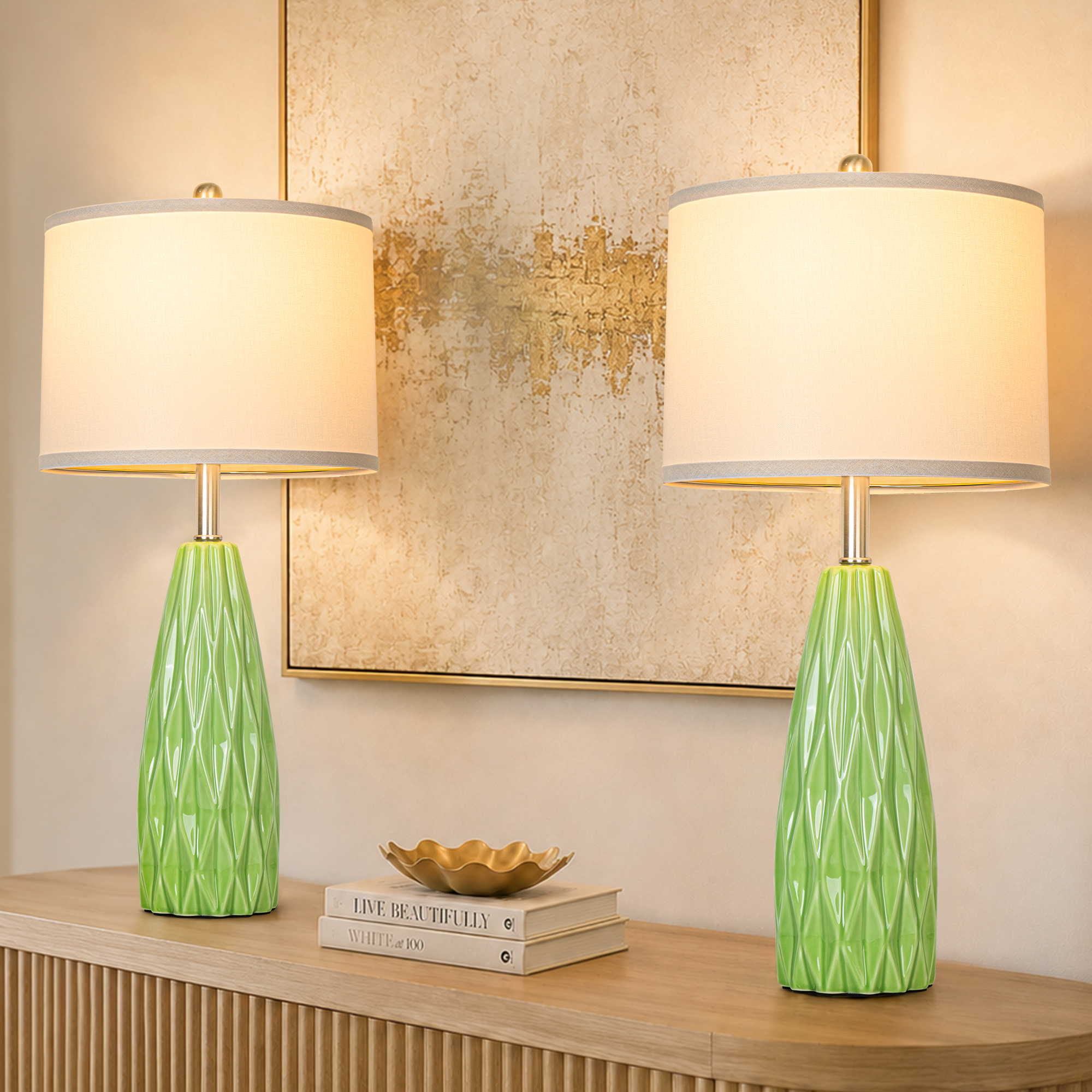 Diamond pattern ceramic table lamp