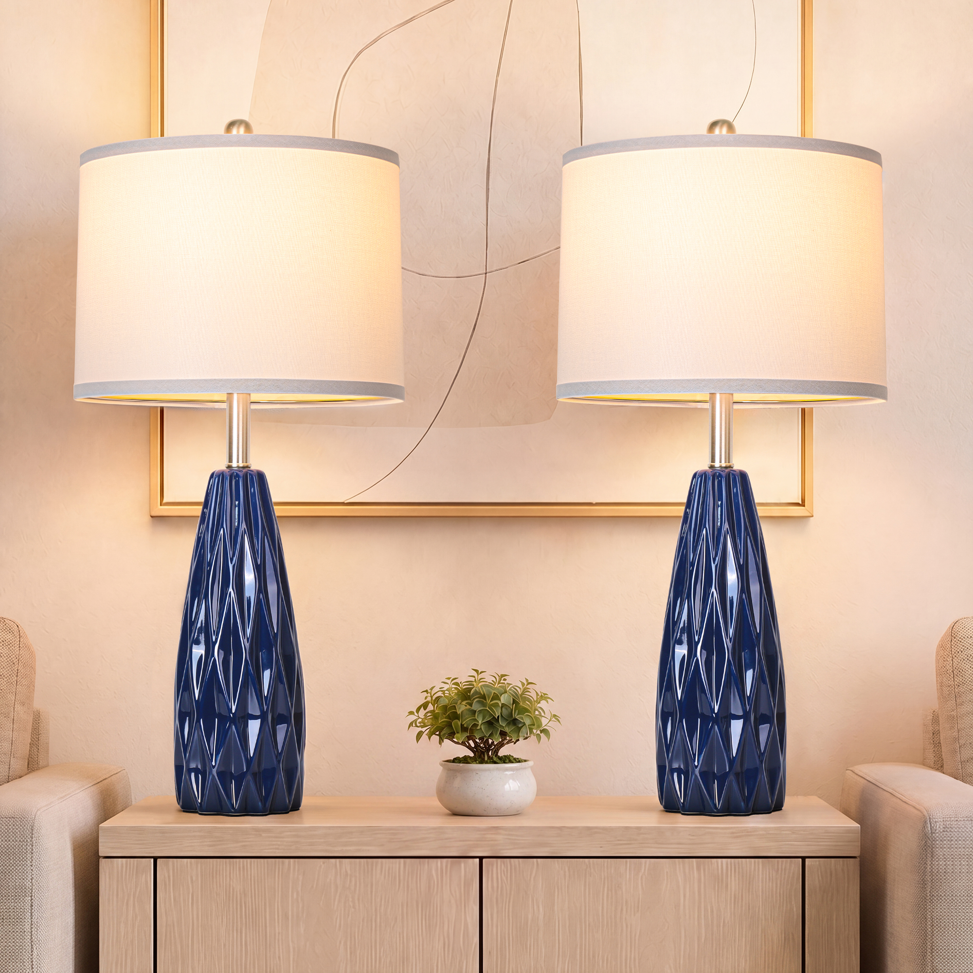 Diamond pattern ceramic table lamp