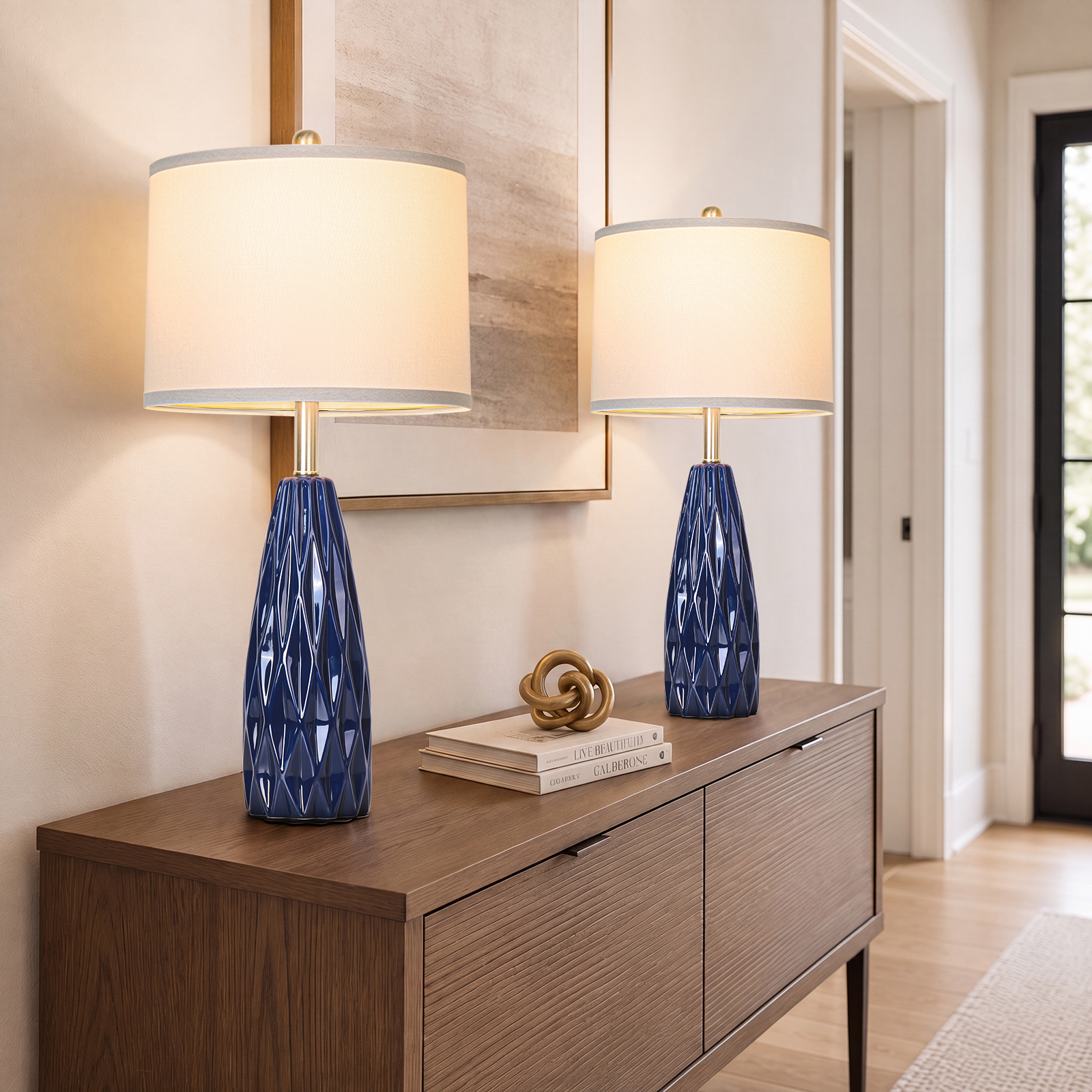 Diamond pattern ceramic table lamp