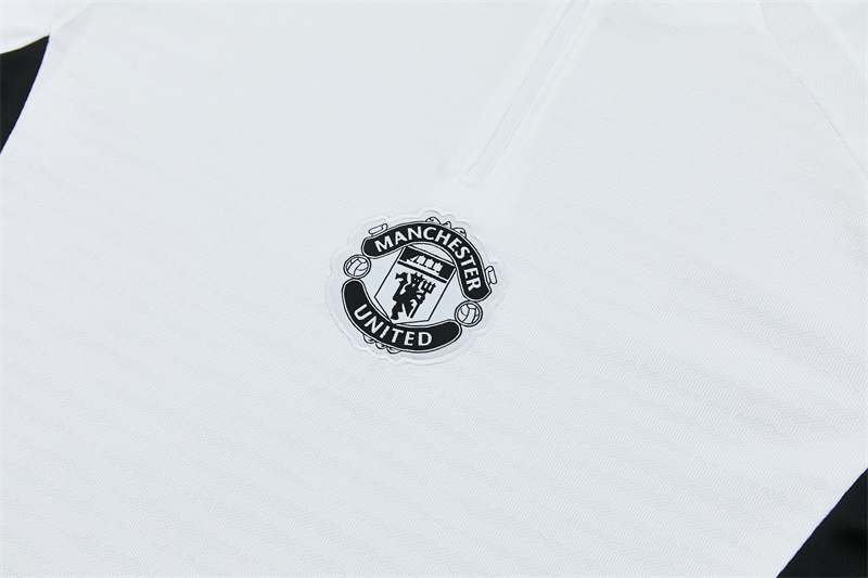 Manchester United 1/4 Zip Tracksuit 2025/26 Kids Adult