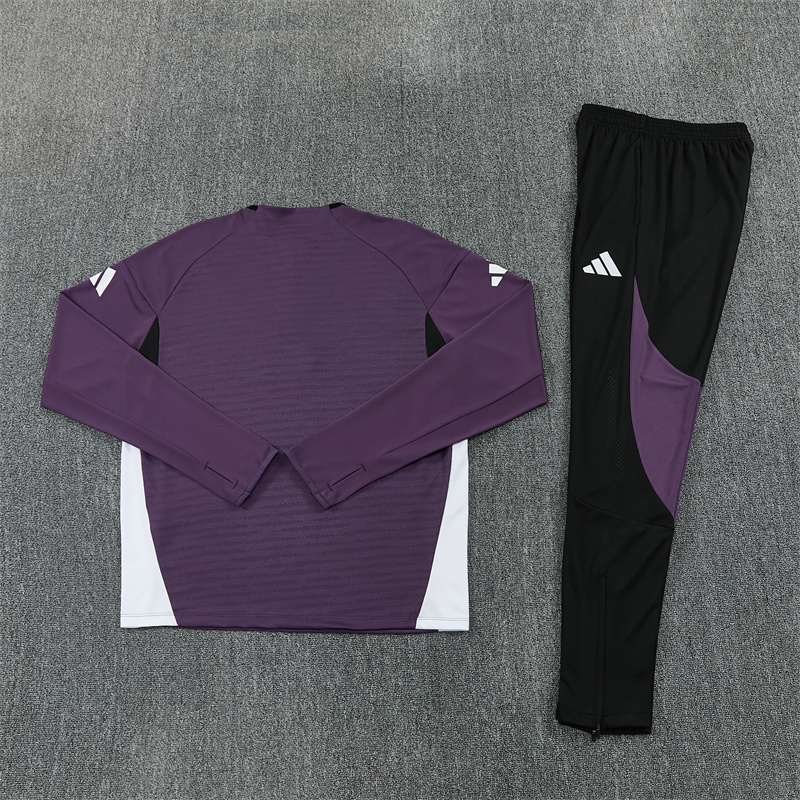 Manchester United 1/4 Zip Tracksuit 2025/26 Kids Adult