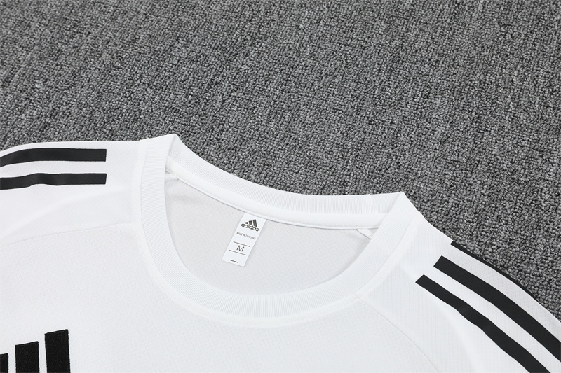 Manchester United Pre-Match Jerseys Kit 2025/26