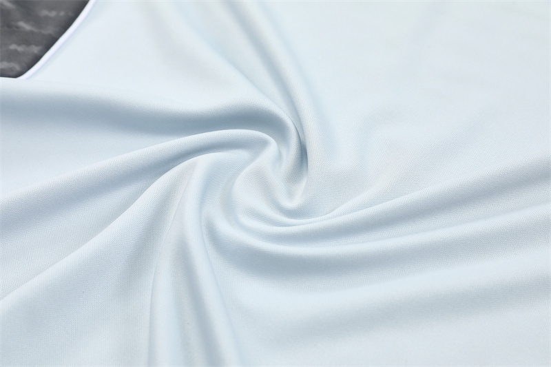 Japan 1/4 Zip Tracksuit 2025/26 Kids Adult