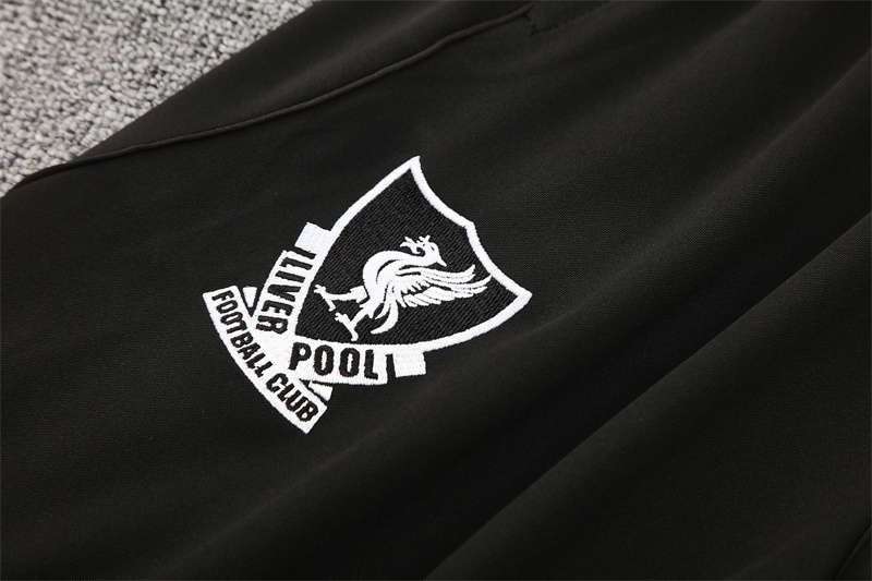 Liverpool 1/4 Zip Tracksuit 2025/26 Kids Adult