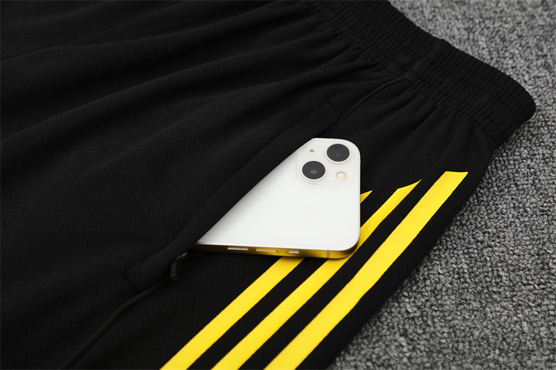 Manchester United Pre-Match Jerseys Kit 2025/26