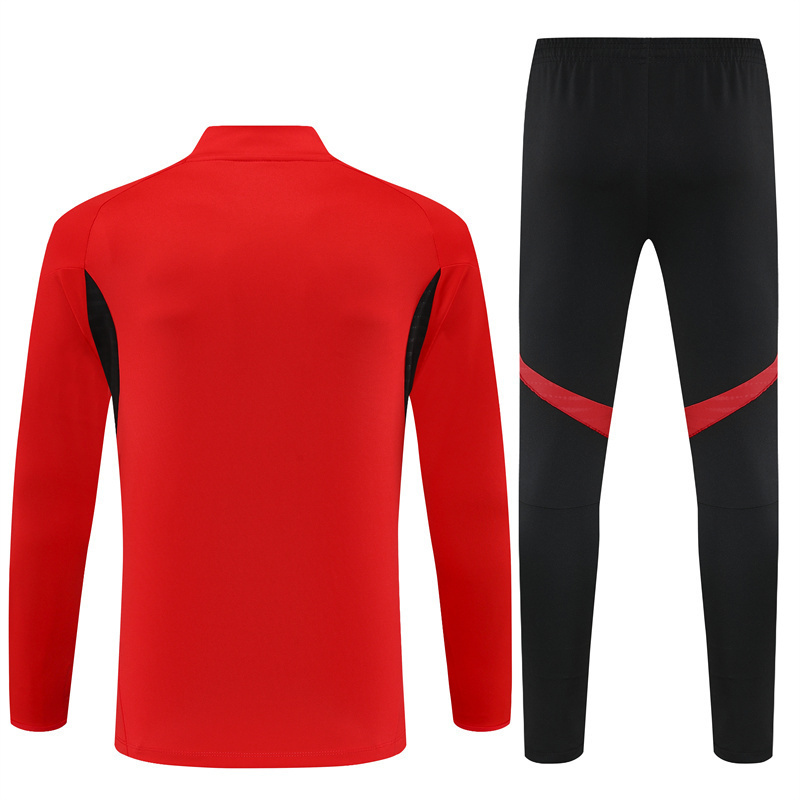 Manchester United 1/4 Zip Tracksuit 2025/26 Kids Adult