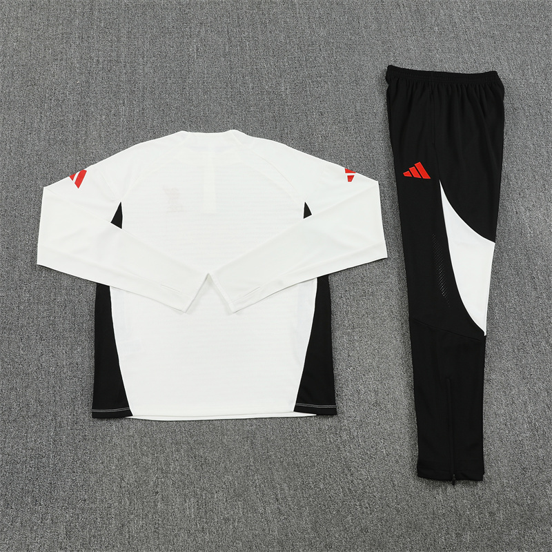 Liverpool 1/4 Zip Tracksuit 2025/26 Kids Adult
