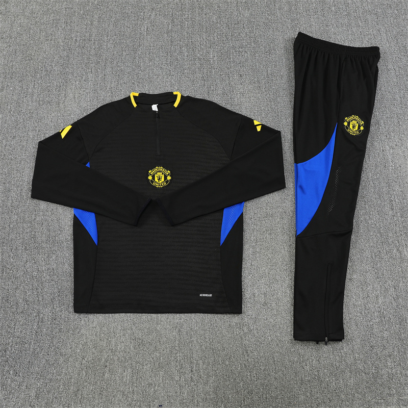Manchester United 1/4 Zip Tracksuit 2025/26 Kids Adult