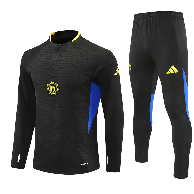 Manchester United 1/4 Zip Tracksuit 2025/26 Kids Adult