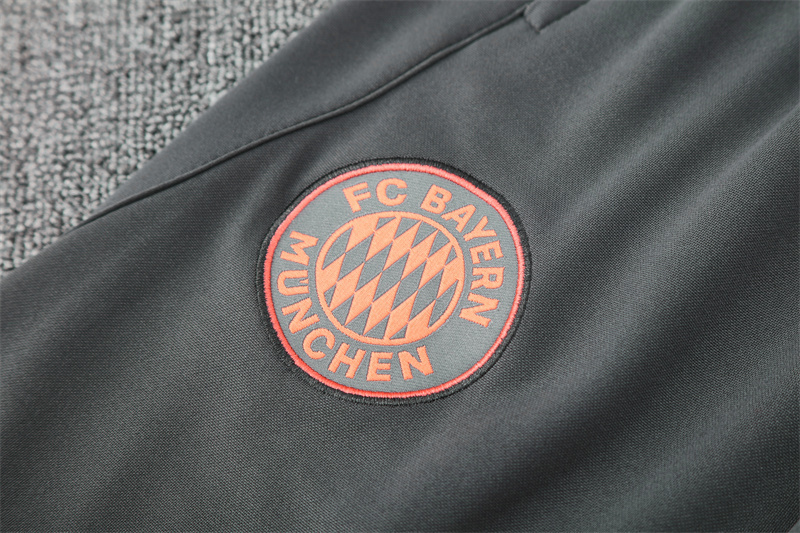 Bayern Munich 1/4 Zip Tracksuit 2025/26 Kids Adult