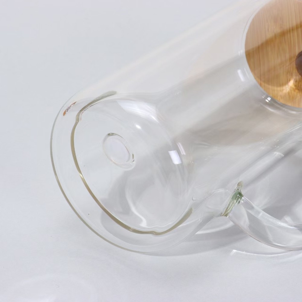 China Warehouse RTS 12oz 16oz 20oz inner capacity Glass Snow Globe cups with bamboo and colored lid