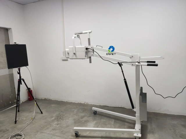 EUR VET Factory Price Portable 5.6kw 100ma X Ray Generator Unit Digital X Ray Machine for Veterinary Use