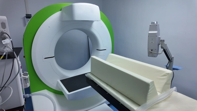 EUR VET Animal Hospital Computed Tomography System Multi-Function Veterinary Diagnostic Equipment CT Scanner