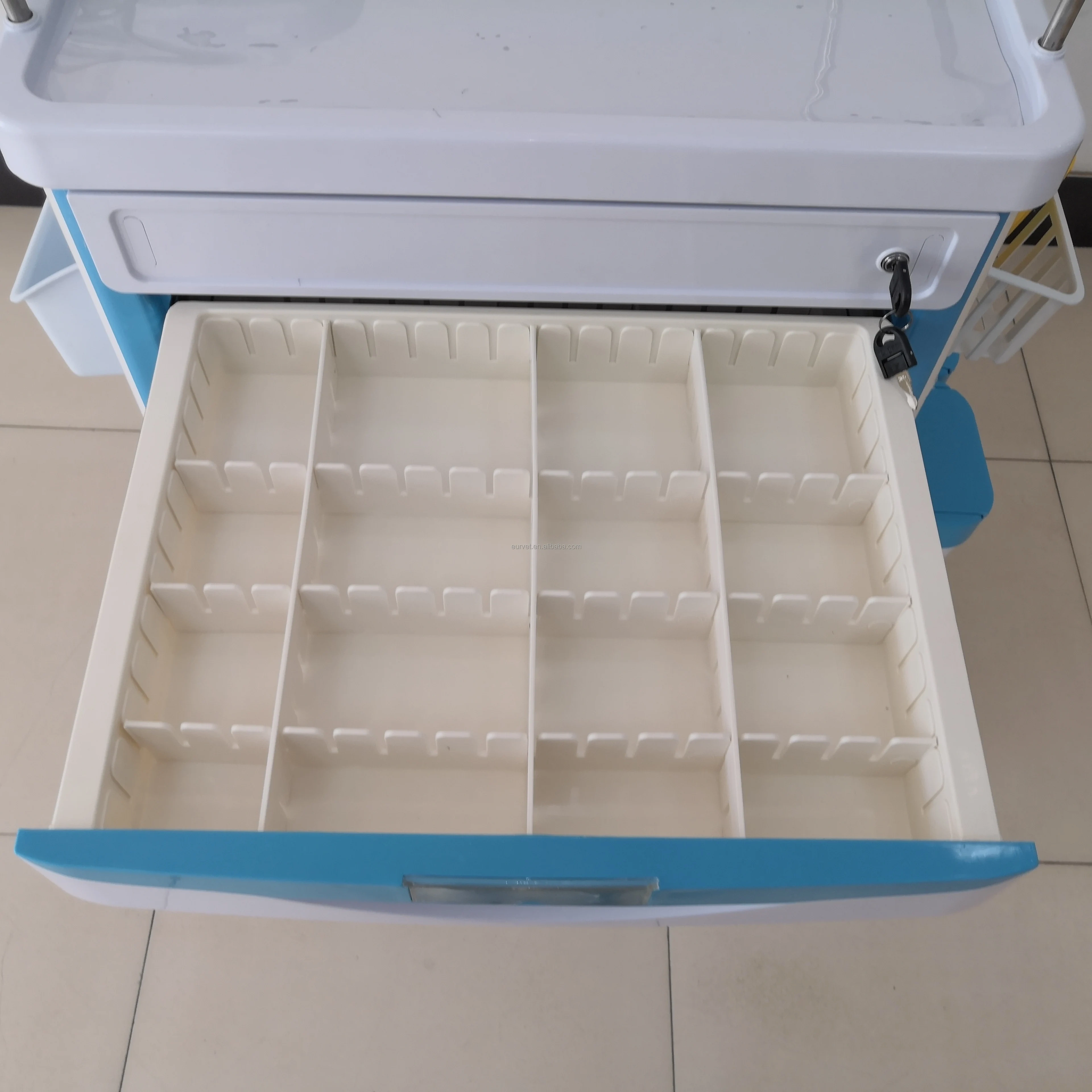 EUR VET Veterinary Equipment Stainless Steel Surgical Trolley for Clinic Anesthesia Trolley Cart
