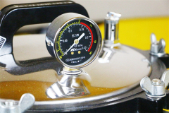 EUR VET Hot Sale Veterinary Equipment Sterilizer Autoclave Equipment for Hospital Price Pressure Steam Sterilizer