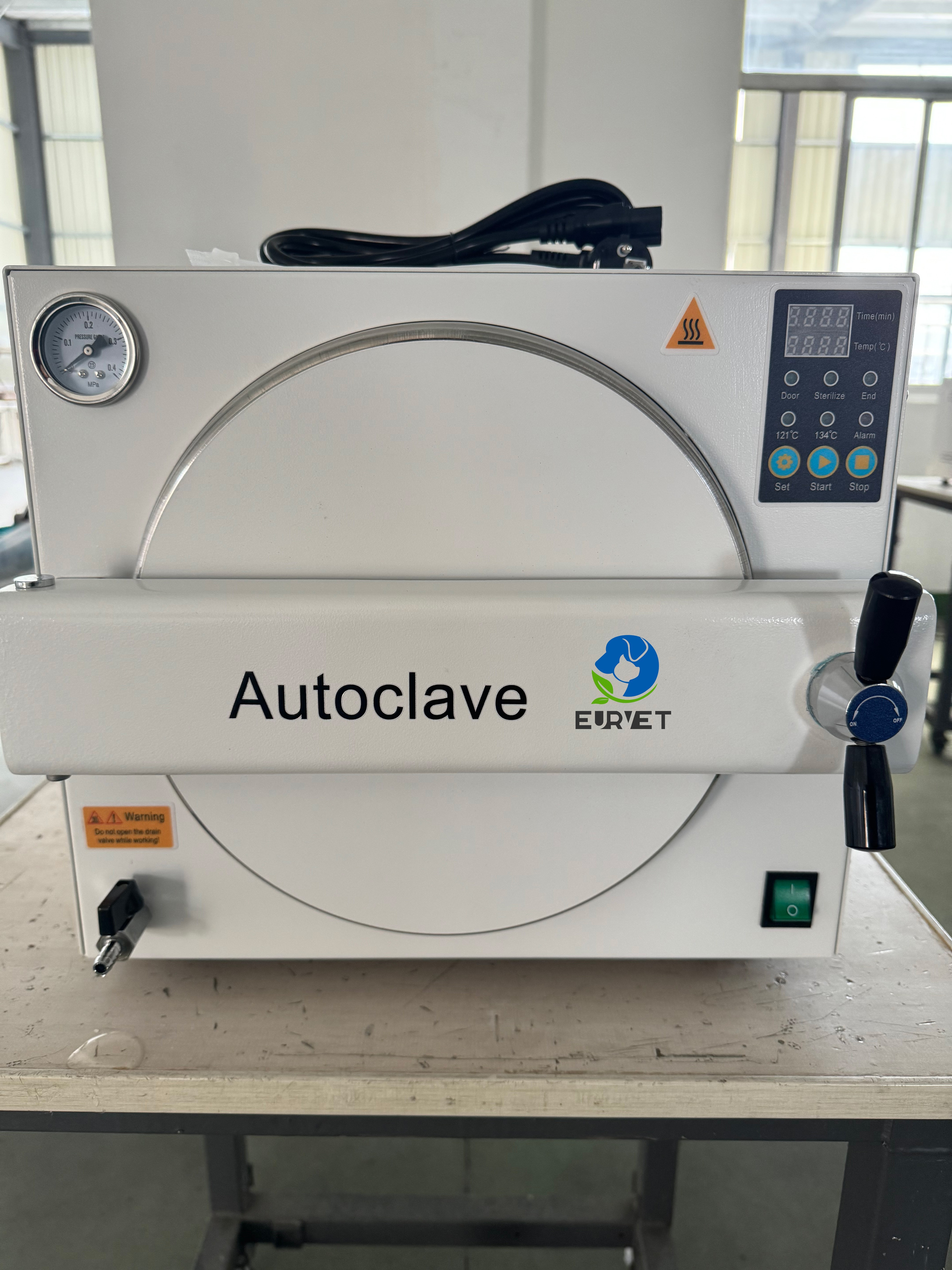 EUR VET Professional Dental Portable Steam Sterilizer 18l 23l Autoclave Machine Veterinary Equipment