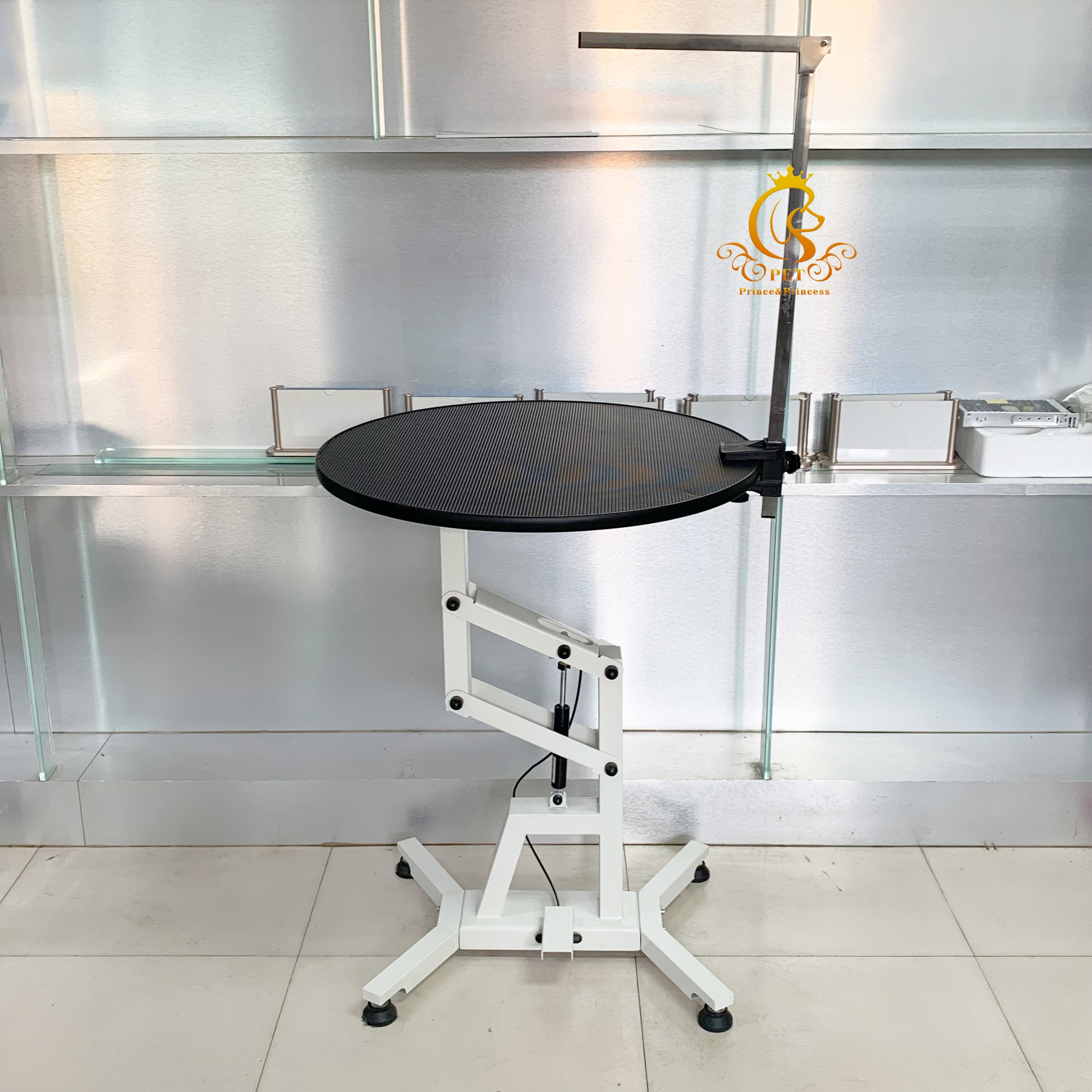 EUR PET Wholesale Price Easy to Use Air Lift Grooming Table for Animals Pets Beauty in Pet Grooming Shop