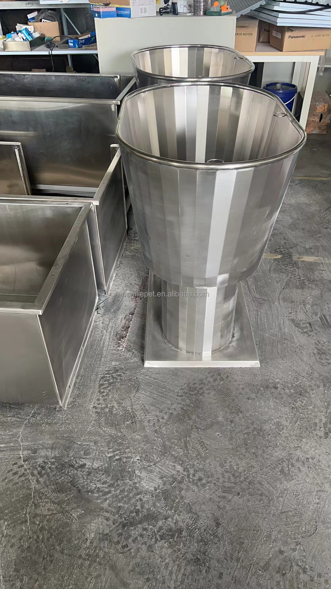 EUR PET Automatic Dog Wash Station Anti-skid Multipurpose Collapsible Pet Bathtub for Pet Hospital