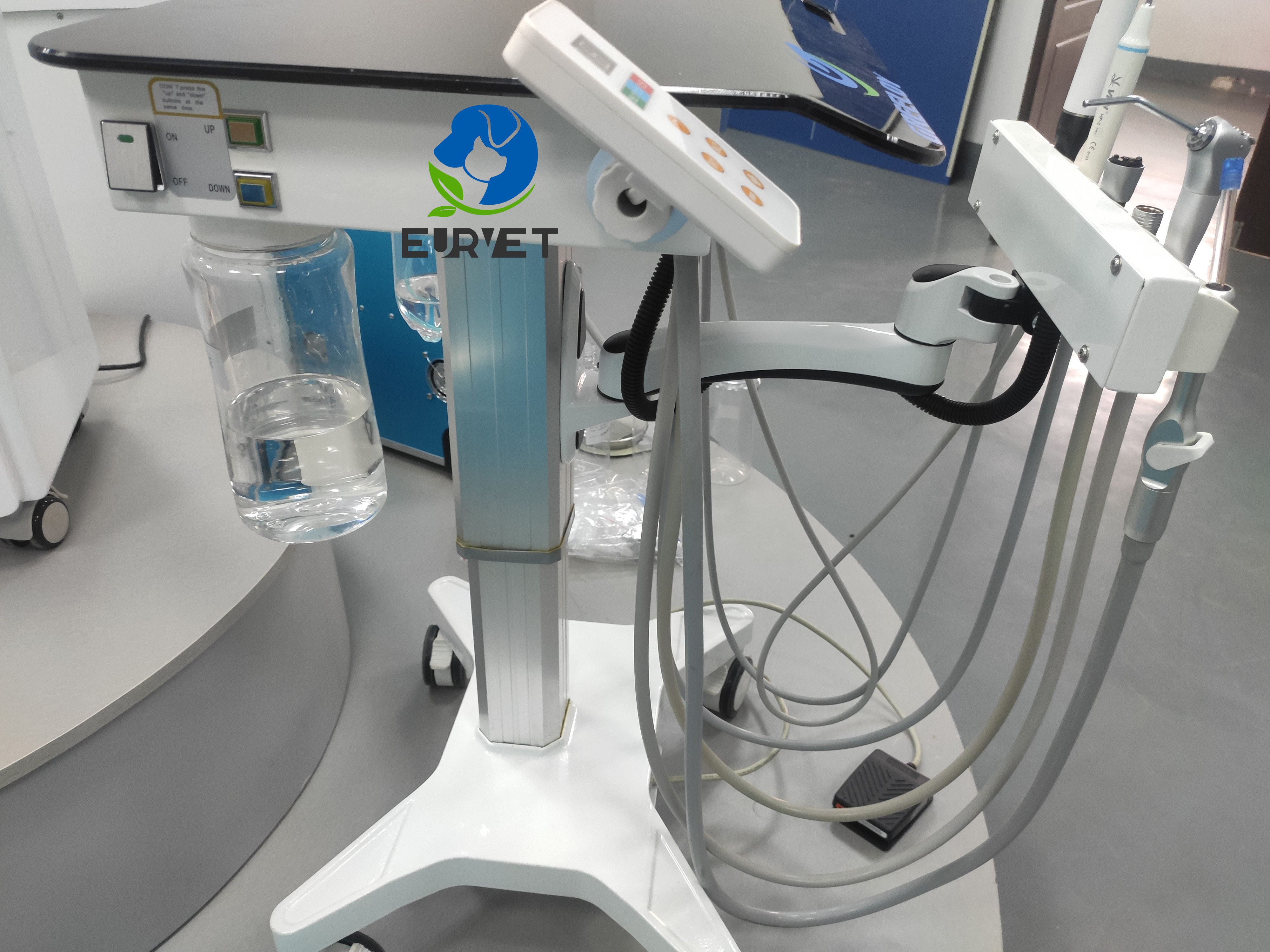 EUR VET Manufacturer Supply Price Dental Cart Equipment Mobile Chair Portable Dental Delivery Unit Vet