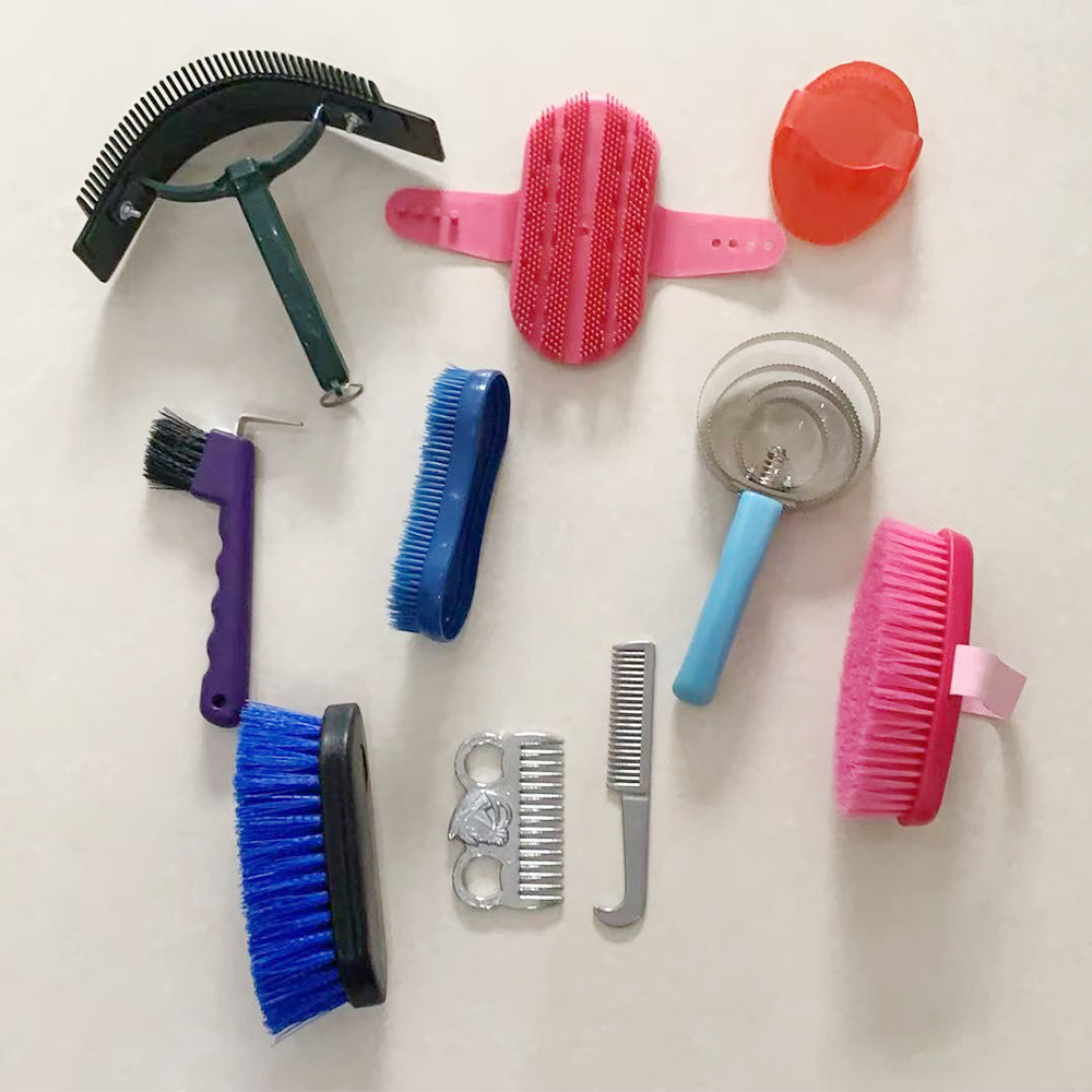 Horse Care Grooming Tools Kit With 10 Pieces Brushes Sweat Scrapers Tail Combs Hoof Picks Hair Brushes
